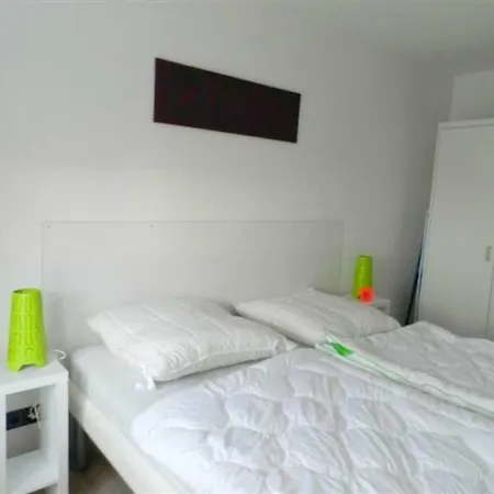 Strandhaus Am Yachthafen - Whg. 5 - 1. Stock, Mitte. Komfortwohnung Mit See/hafenblick Und Kostenlosem Strandkorb - #124394 Appartement *
