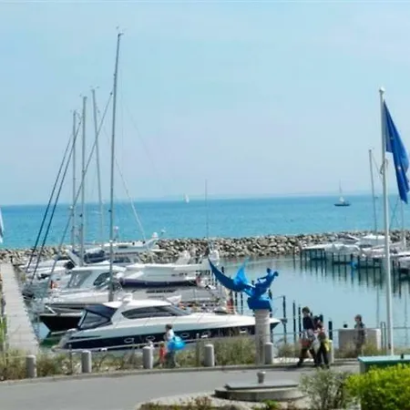 Strandhaus Am Yachthafen - Whg. 5 - 1. Stock, Mitte. Komfortwohnung Mit See/hafenblick Und Kostenlosem Strandkorb - #124394 Appartement *